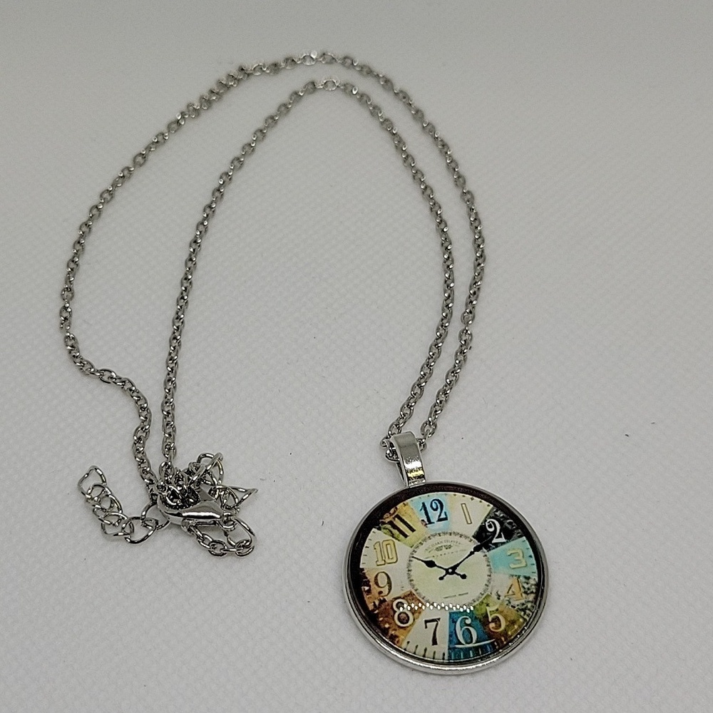 Cabochon 1" Silver Tone 18" + 2" Silver Tone Necklace Vintage Faux Clock
